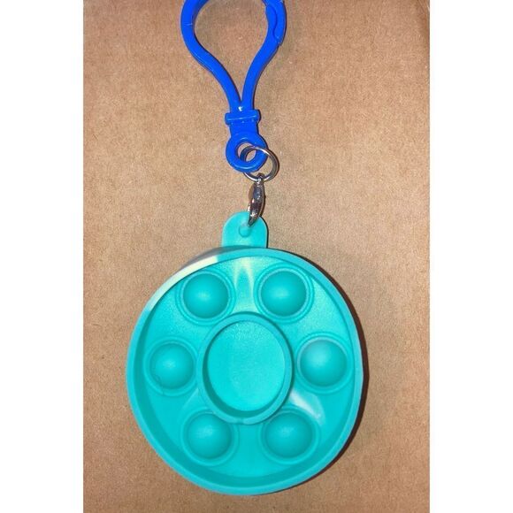 ☀️3/$12☀️ Letter “O” Pop it Fidget Toy Keychain - Picture 1 of 4